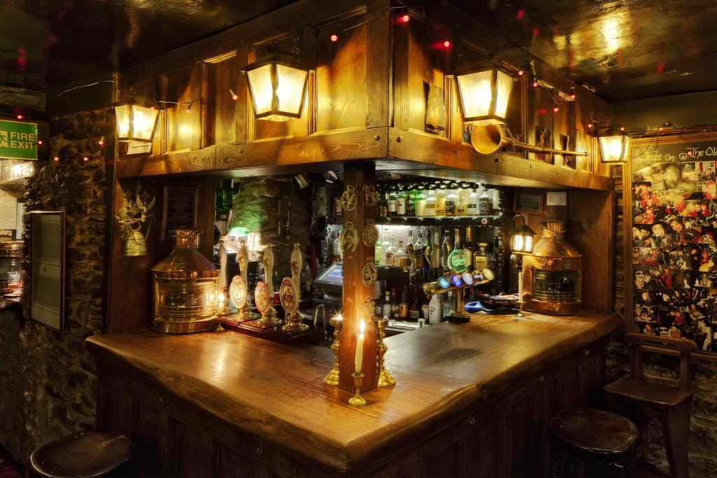 ניוטון אבוט Old Church House Inn מראה חיצוני תמונה
