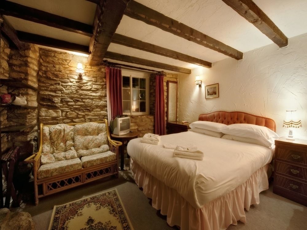 ניוטון אבוט Old Church House Inn מראה חיצוני תמונה